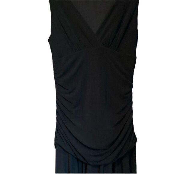 BCBG Maxarzia black midi dress. Size medium - Picture 7 of 12